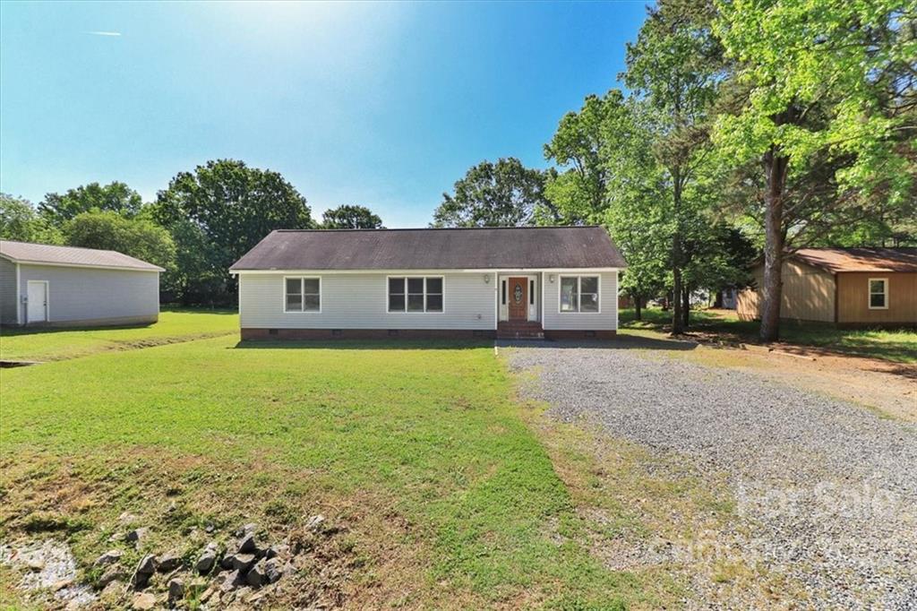 223 Lakewood Drive Matthews NC 28104