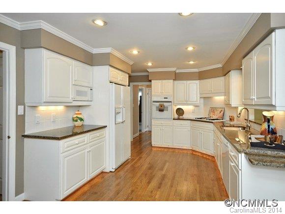 20 Ridgefield Place Asheville NC 28803