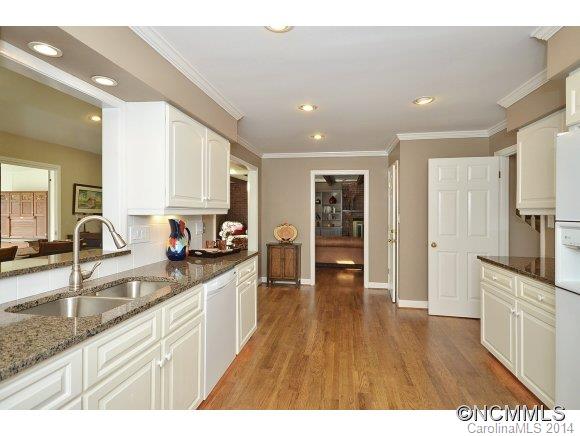 20 Ridgefield Place Asheville NC 28803