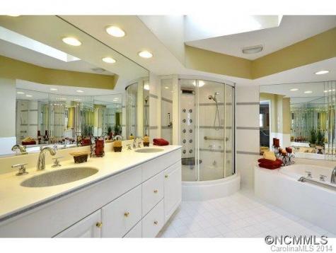 20 Ridgefield Place Asheville NC 28803