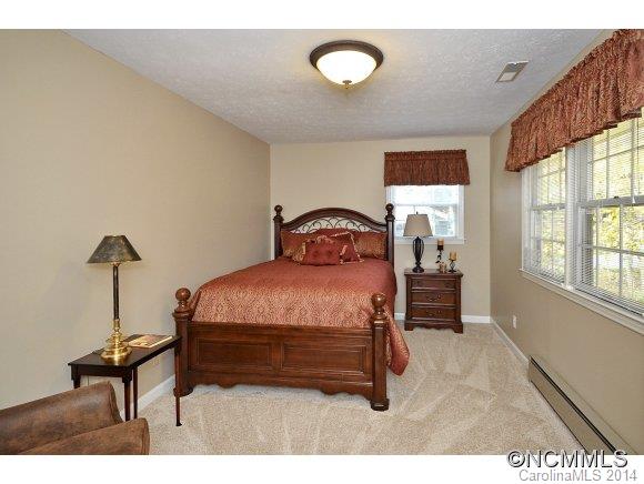20 Ridgefield Place Asheville NC 28803