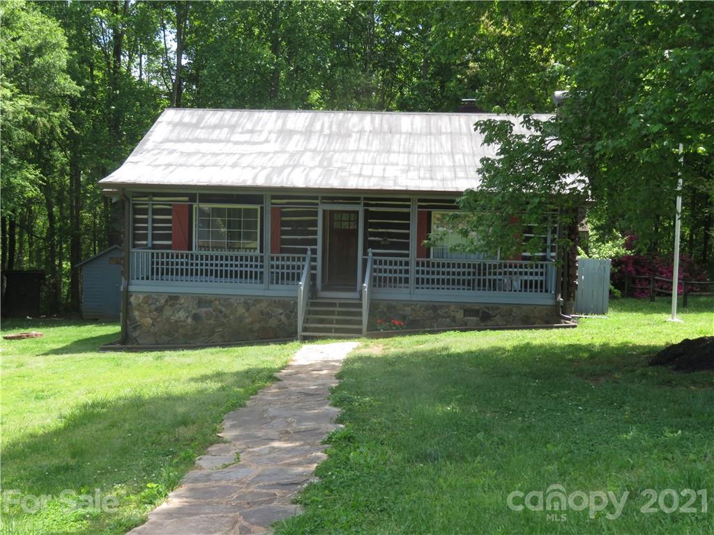 2701 Camelot Drive Newton NC 28658