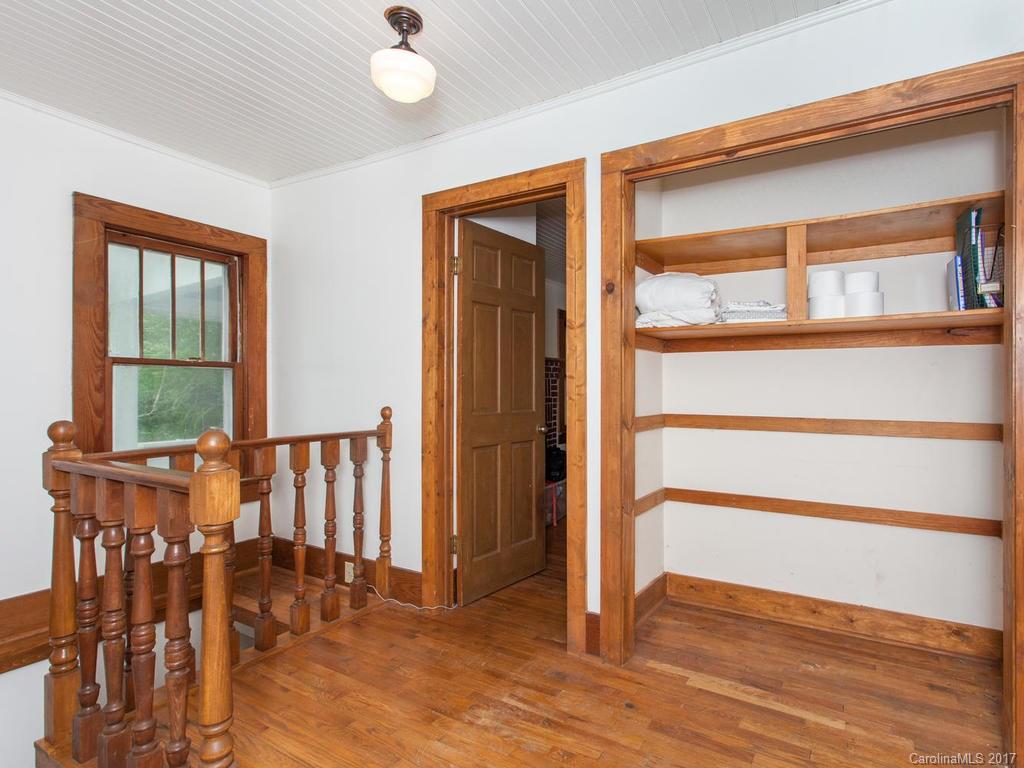 1048 Thomas Branch Road Marshall NC 28753
