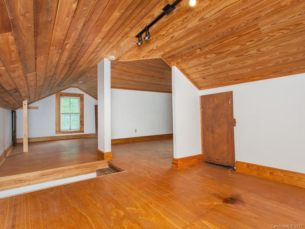 1048 Thomas Branch Road Marshall NC 28753