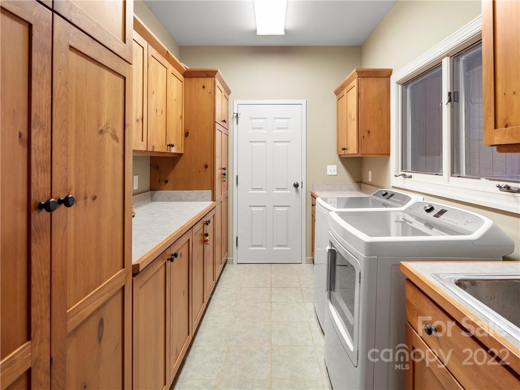 7 Snowbird Drive Asheville NC 28804