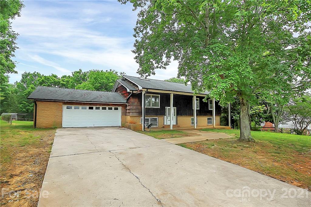 2101 Stallings Road Harrisburg NC 28075