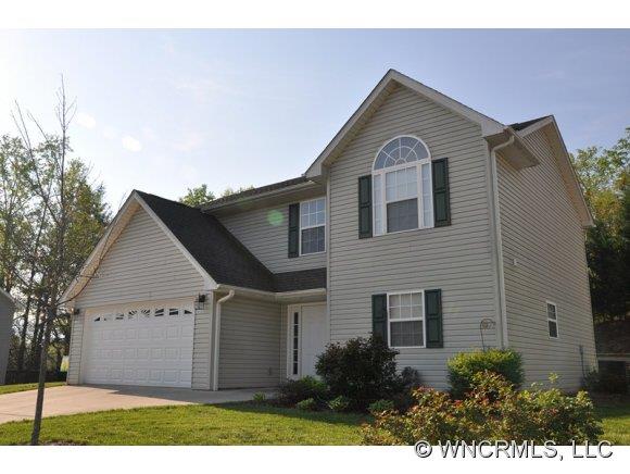 22 Attaberry Court Asheville NC 28805