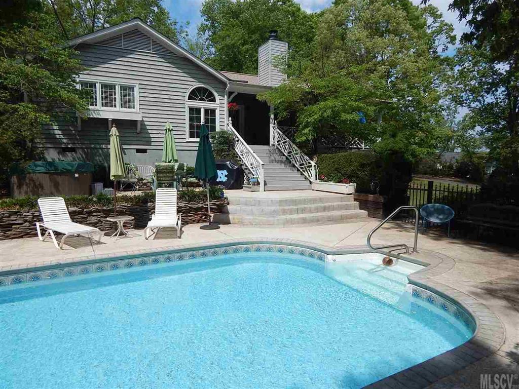 561 32nd Avenue Drive Nw Hickory NC 28601
