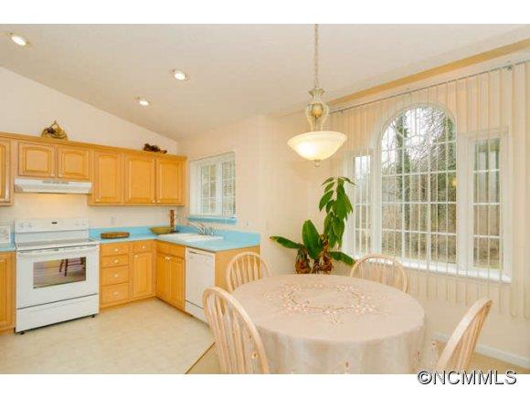94 Aurora Drive Asheville NC 28805