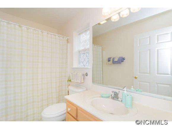 94 Aurora Drive Asheville NC 28805