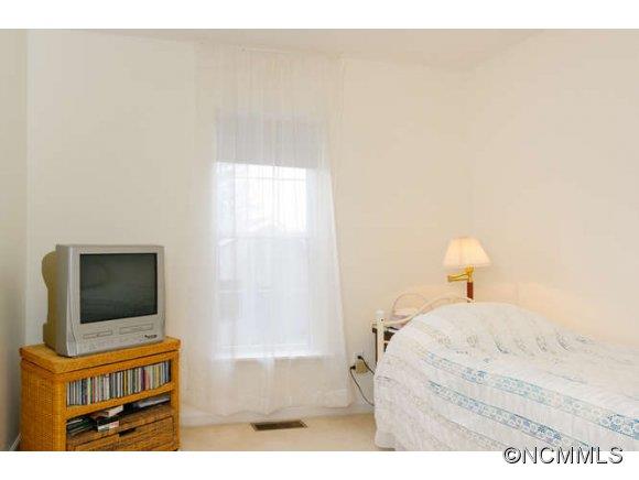 94 Aurora Drive Asheville NC 28805