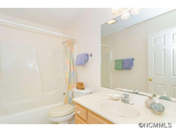 94 Aurora Drive Asheville NC 28805