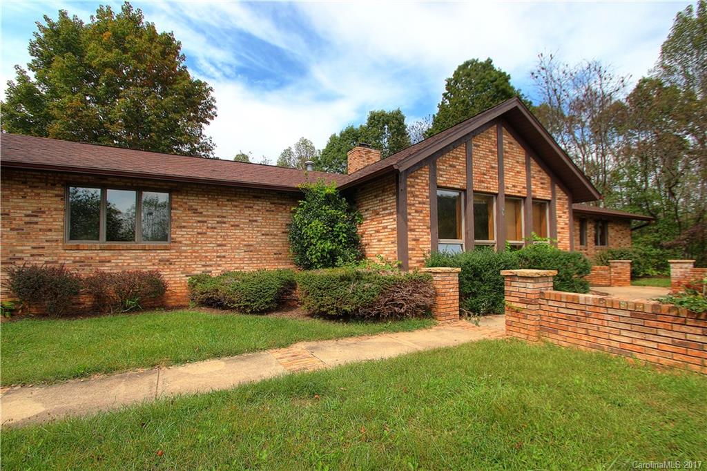 276 & 280 Windy Hill Drive Clyde NC 28721