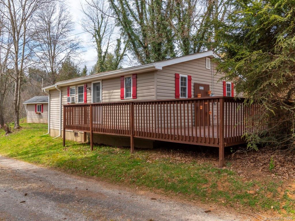 67 Hooper Lane Clyde NC 28721