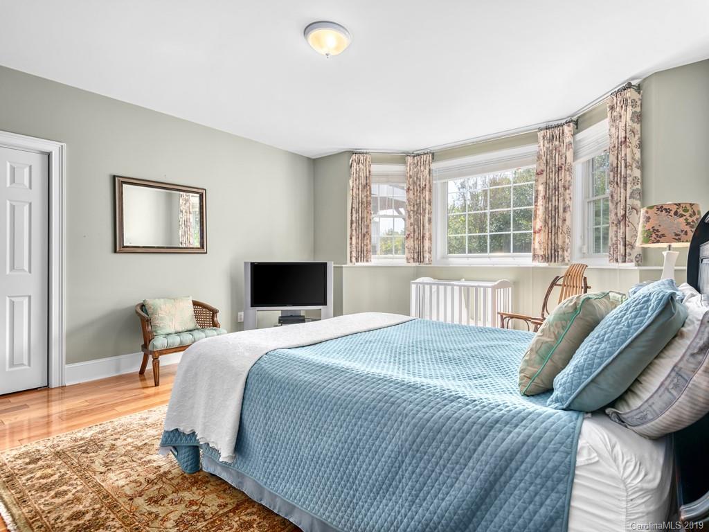 10 Devonshire Drive Weaverville NC 28787