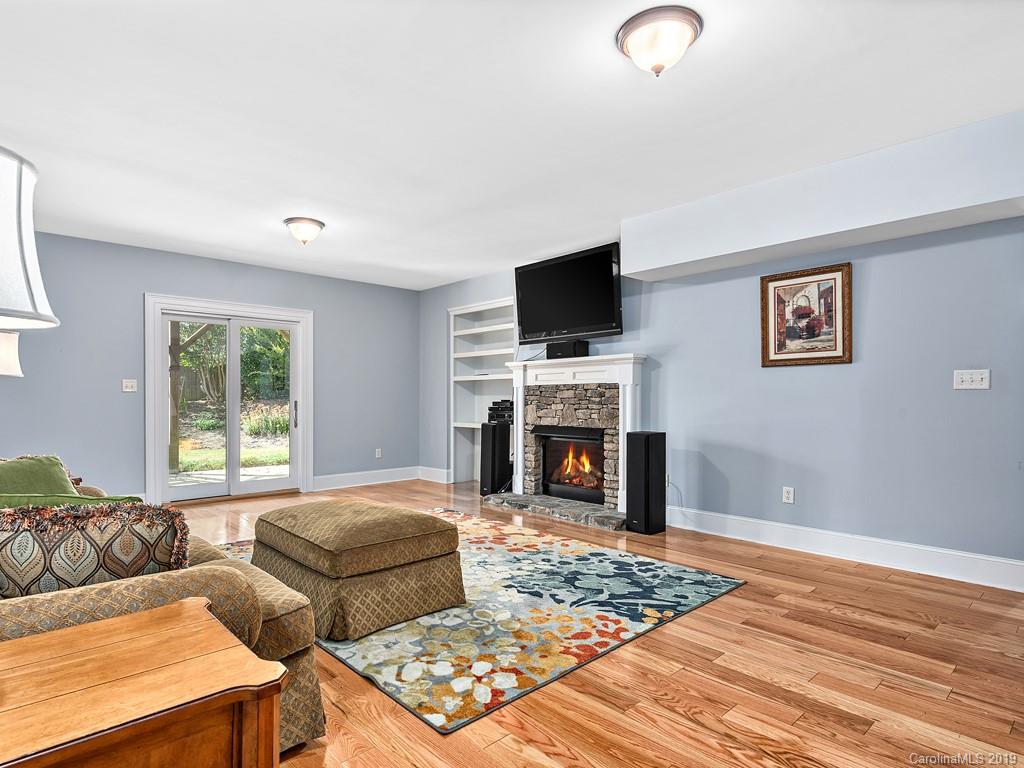 10 Devonshire Drive Weaverville NC 28787