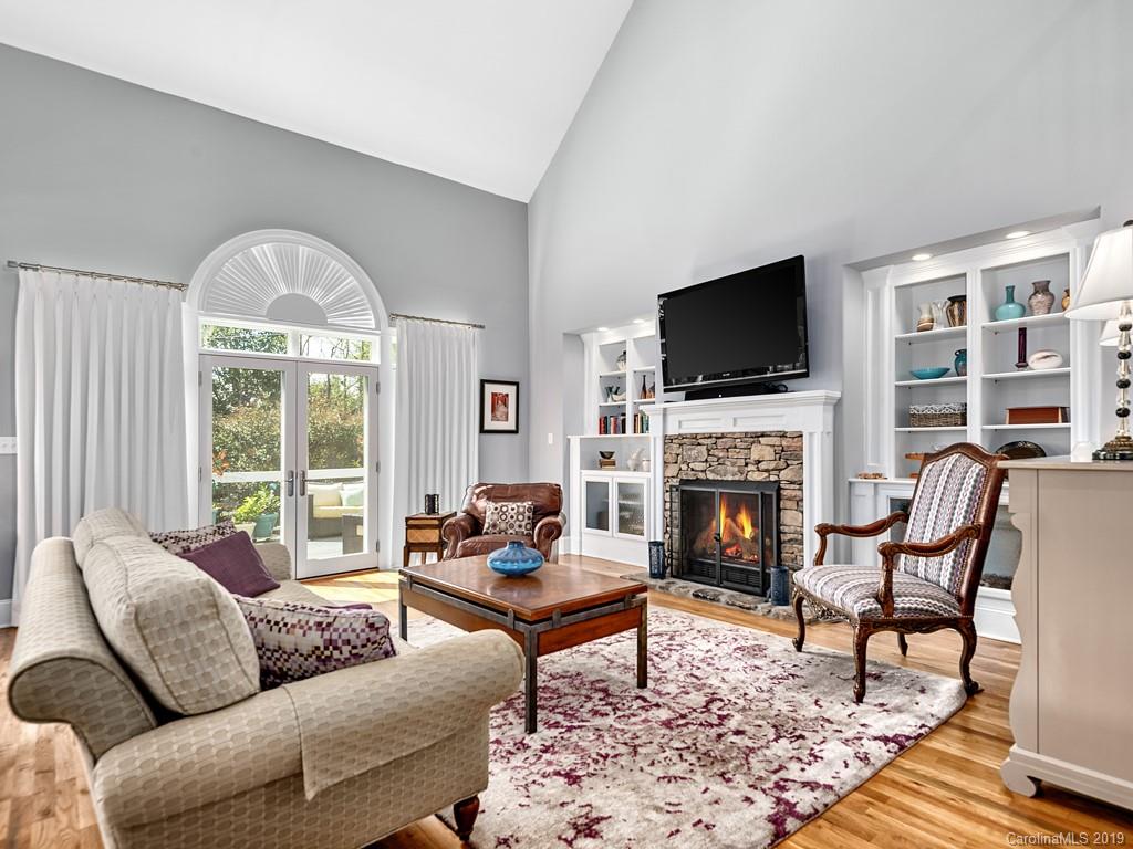 10 Devonshire Drive Weaverville NC 28787
