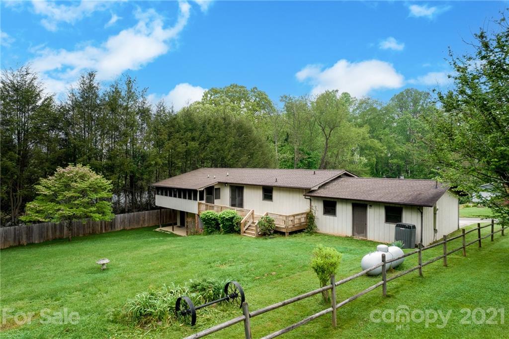 51 Cross Street Candler NC 28715