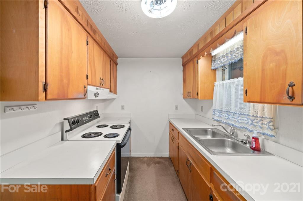 51 Cross Street Candler NC 28715