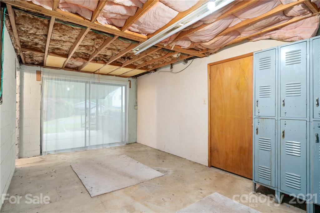 51 Cross Street Candler NC 28715