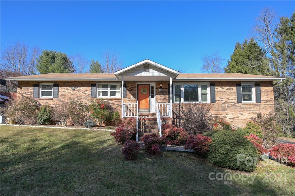 34 Fieldcrest Circle Asheville NC 28806