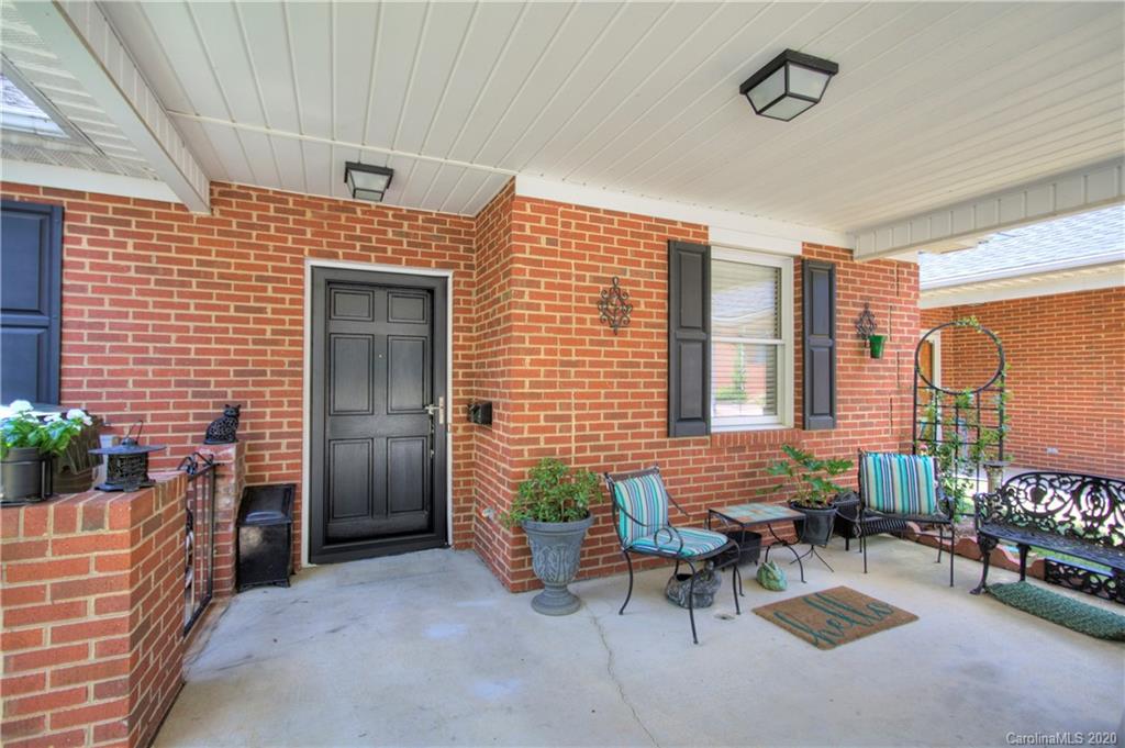 19820 Oak Leaf Circle Cornelius NC 28031
