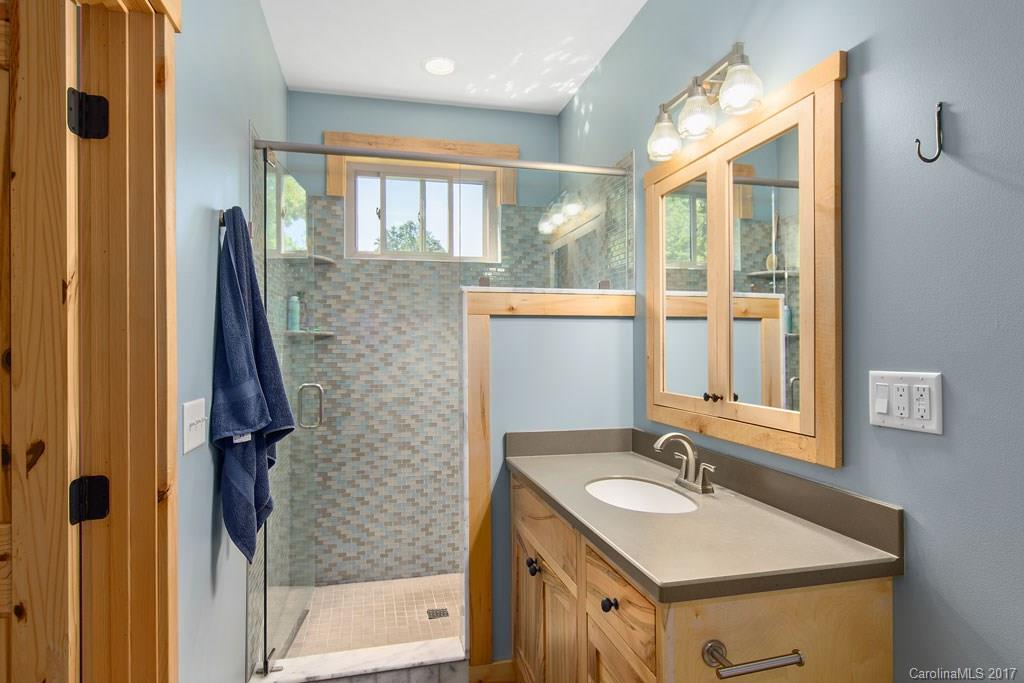 16 Olney Road Asheville NC 28806