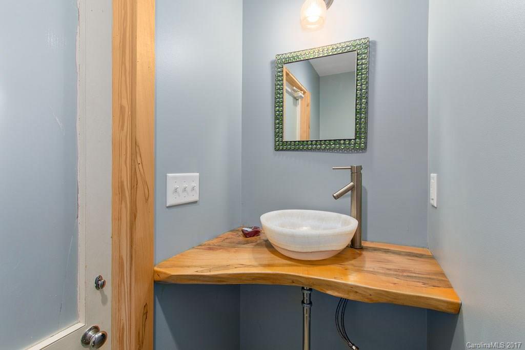 16 Olney Road Asheville NC 28806