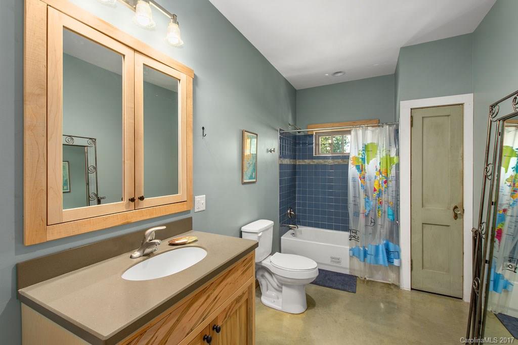 16 Olney Road Asheville NC 28806