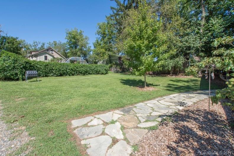 16 Olney Road Asheville NC 28806