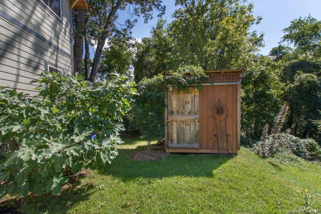 16 Olney Road Asheville NC 28806