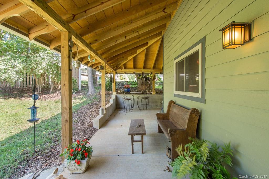 16 Olney Road Asheville NC 28806