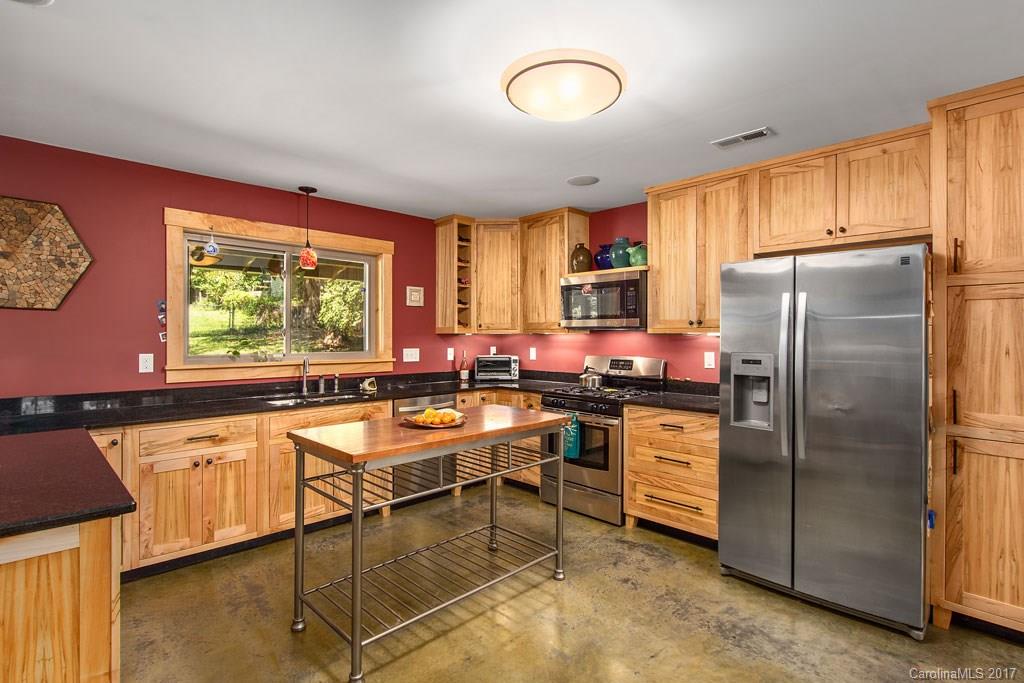 16 Olney Road Asheville NC 28806
