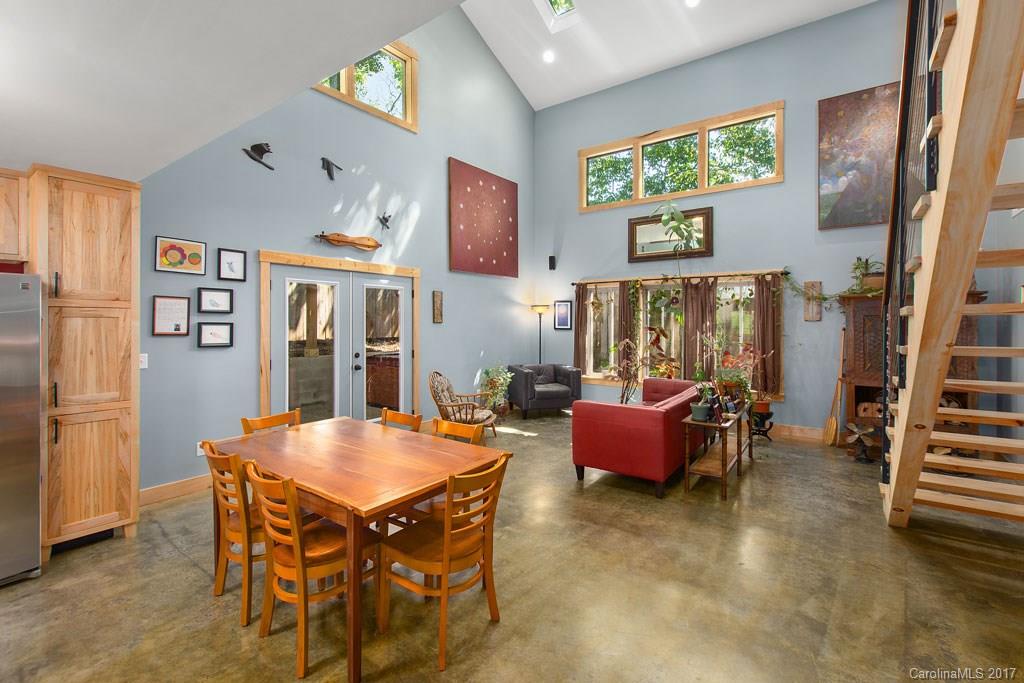 16 Olney Road Asheville NC 28806