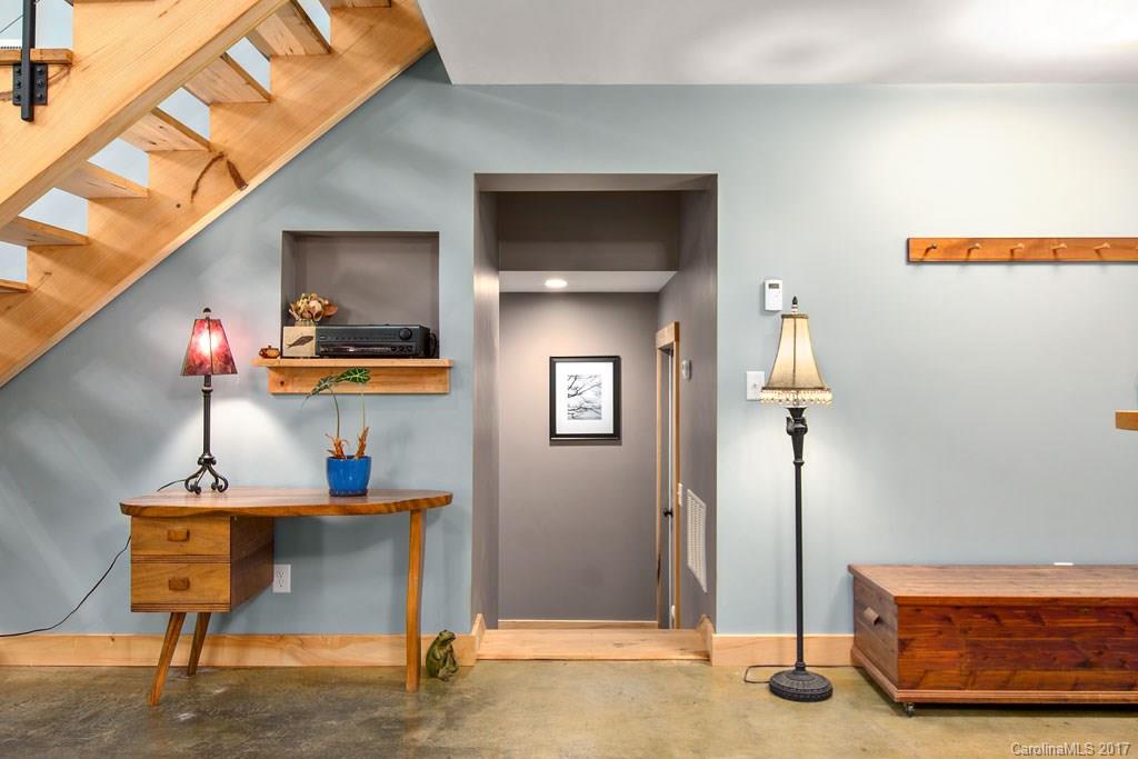 16 Olney Road Asheville NC 28806