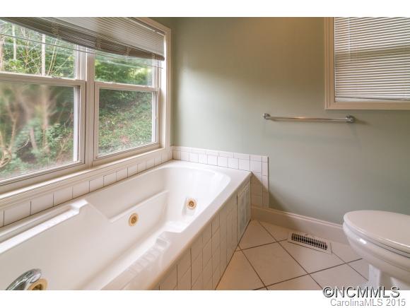 112 Elm Drive Asheville NC 28805