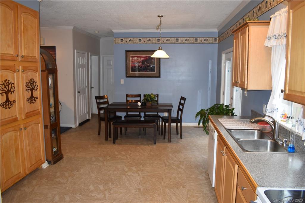 403 Randall Road Marion NC 28752