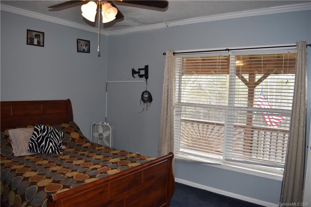 403 Randall Road Marion NC 28752