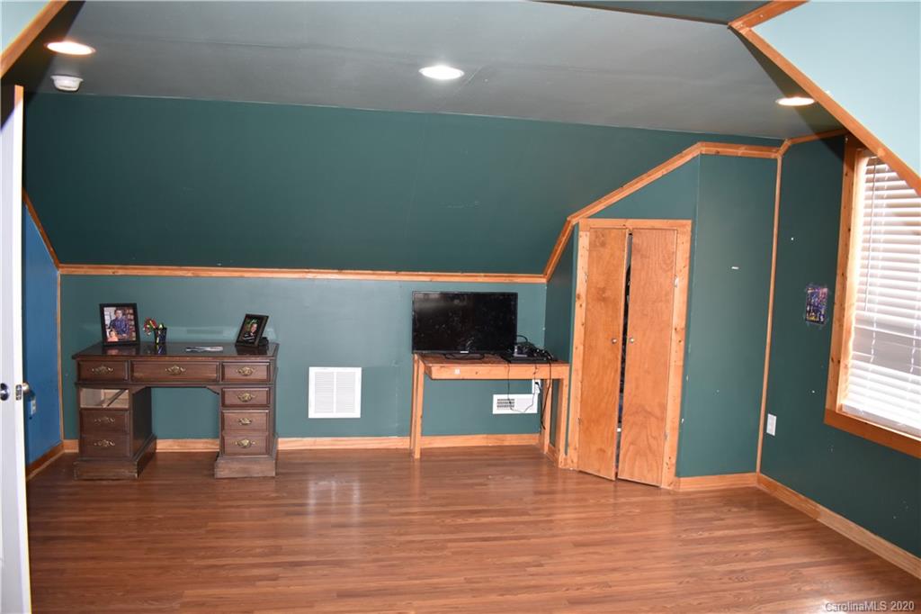 403 Randall Road Marion NC 28752