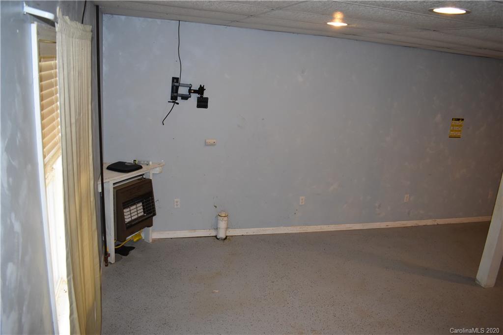 403 Randall Road Marion NC 28752