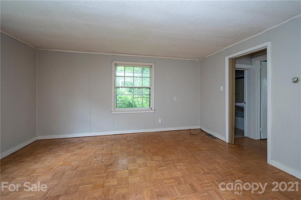 10 Fair Oaks Road Arden NC 28704