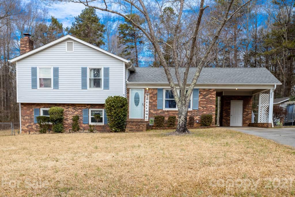 832 Myrtle Clark Kelly Road Mount Holly NC 28120