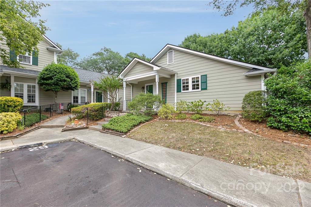 2729 New Hamlin Way Charlotte NC 28210