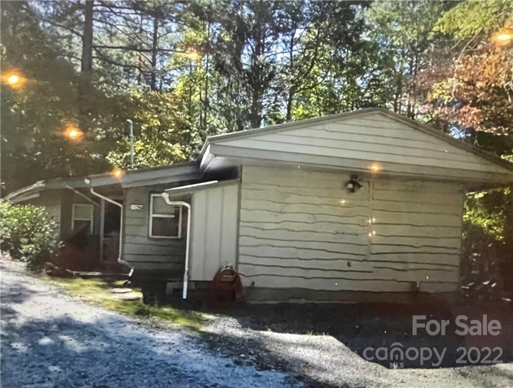 16 Limestone Drive Franklin NC 28734