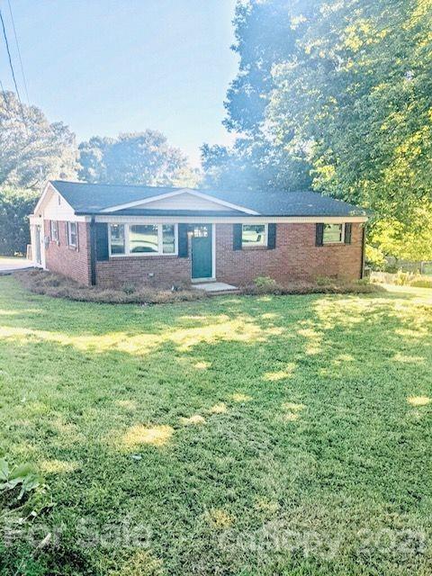1004 E 22nd Street Newton NC 28658