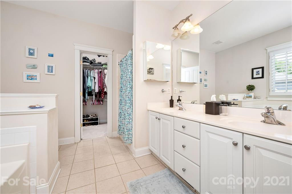 52 White Ash Drive Asheville NC 28803