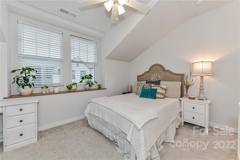 4013 Spencer Towns Lane Charlotte NC 28205