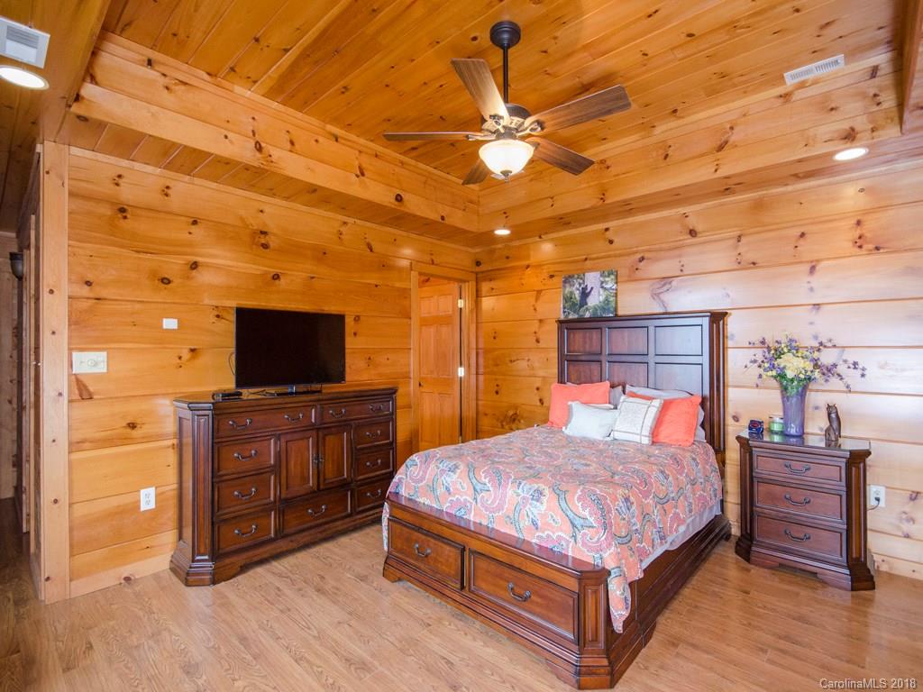 1947 Ogle Meadows Road Burnsville NC 28714