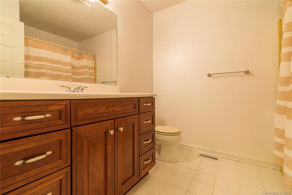 225 Ollie Weaver Road Weaverville NC 28787