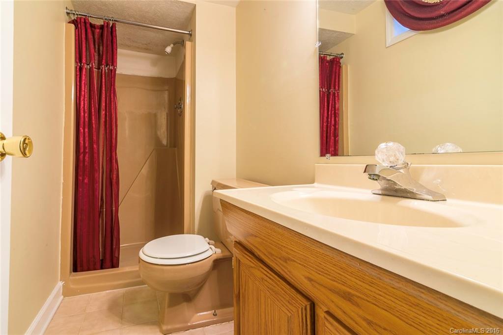 225 Ollie Weaver Road Weaverville NC 28787
